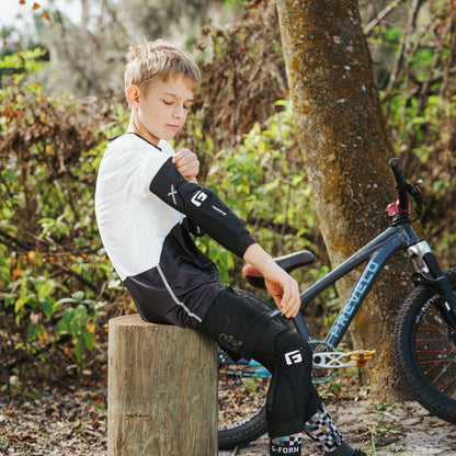 G-Form X4 MTB Elbow Guards (Youth)