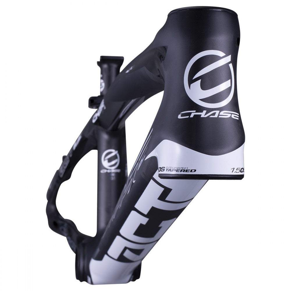 Chase ACT 1.2 Carbon Frame Black/White detail
