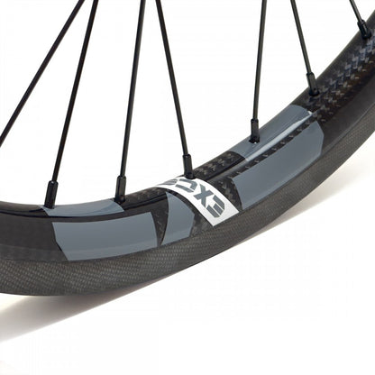 Excess EXE-3 CL 507 carbon wheelset detail