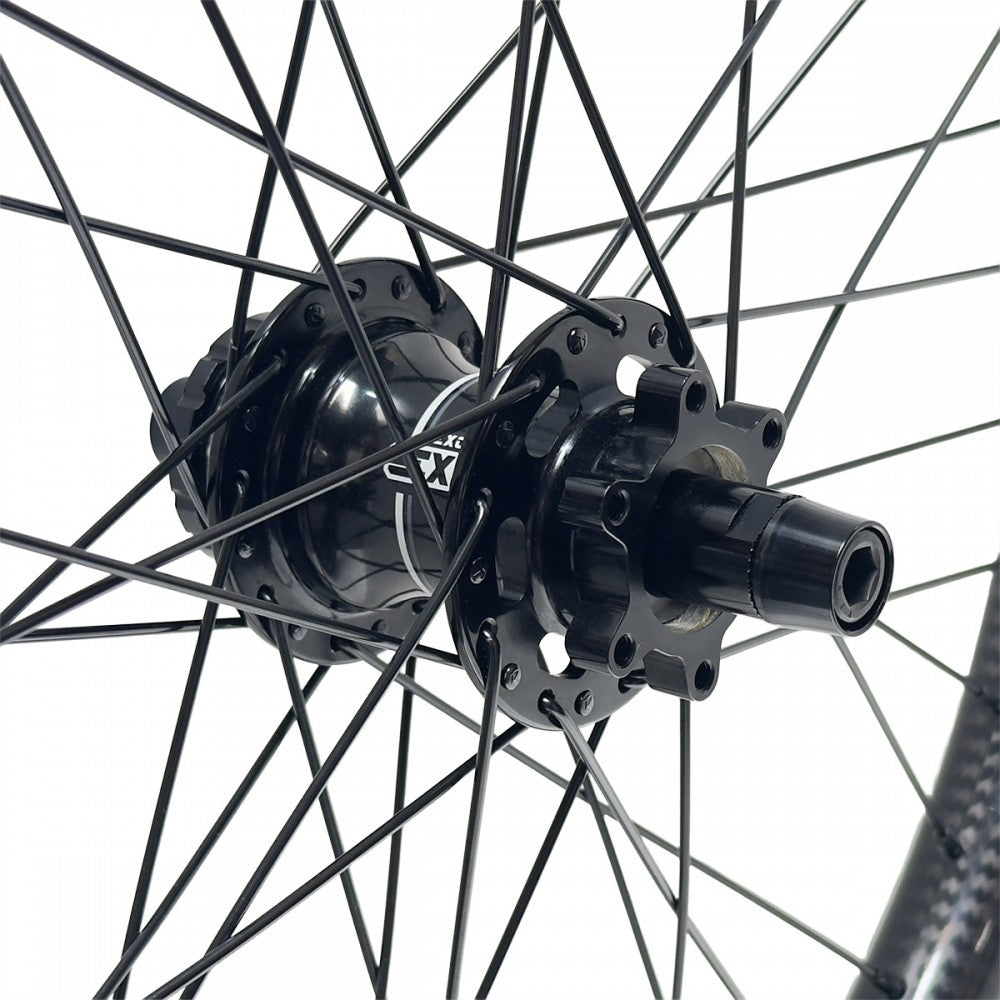 Excess EXE-3 ISO 507 carbon wheelset detail