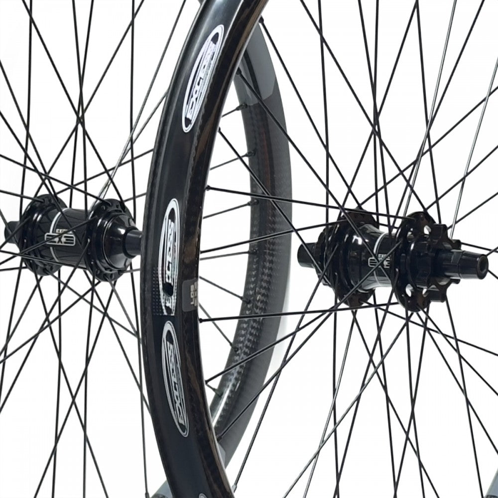 Excess EXE-3 ISO 507 carbon wheelset detail
