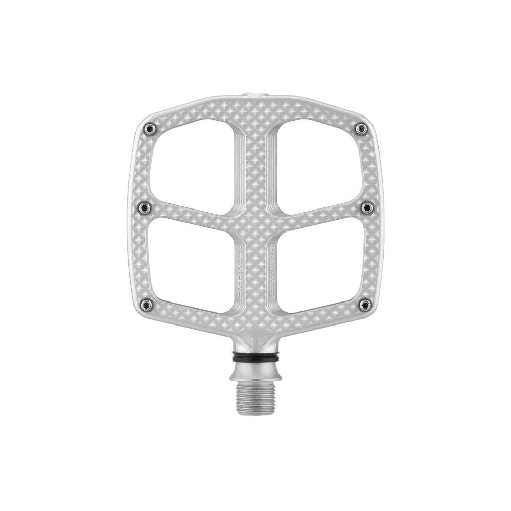 Hope Kid F12 Alloy Pedals - Polish detail